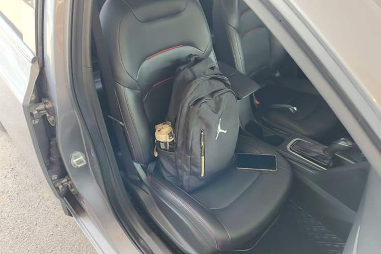 Used Chevrolet Monza 2020 Light Hybrid RS 330T Automatic Comfort Edition Right Front Seat