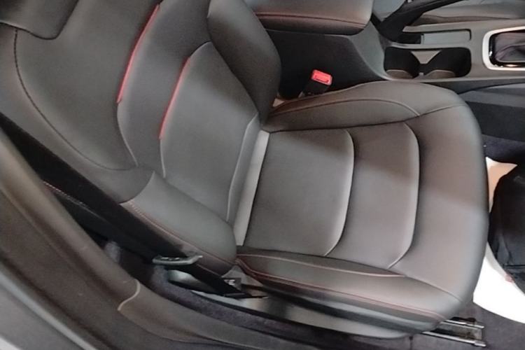 Used Chevrolet Monza 2020 Light Hybrid RS 330T Automatic Comfort Edition Right Front Seat