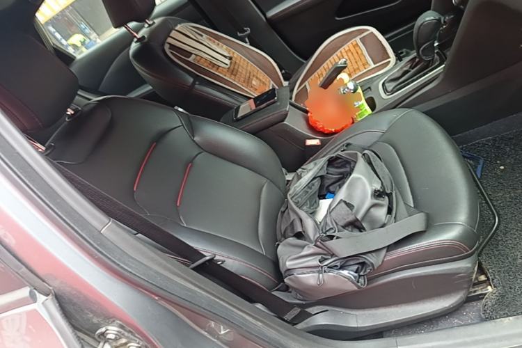 Used Chevrolet Monza 2020 Light Hybrid RS 330T Automatic Comfort Edition Right Front Seat