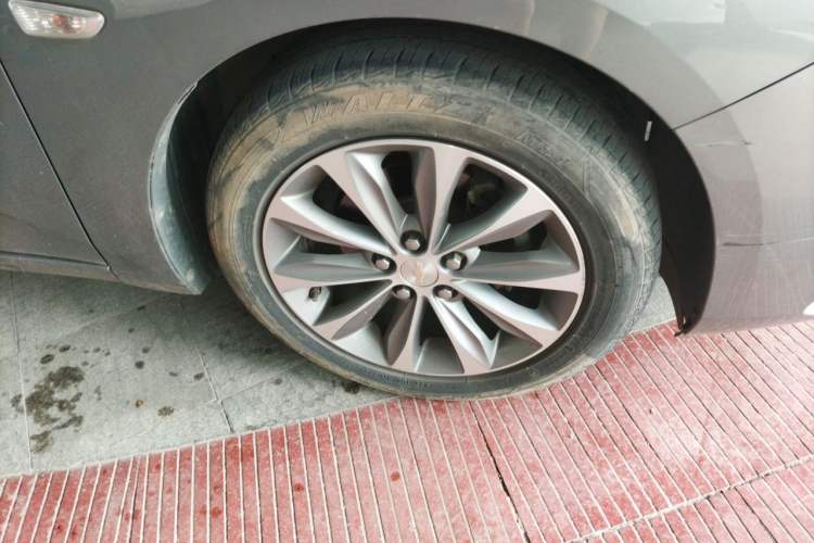 Used Chevrolet Monza 2020 320 Automatic Enjoyment Edition Right Front Wheel Hub