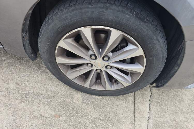 Used Chevrolet Monza 2020 320 Automatic Enjoyment Edition Right Front Wheel Hub