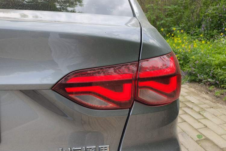 Used Chevrolet Monza 2020 320 Automatic Enjoyment Edition Right Rear Taillight