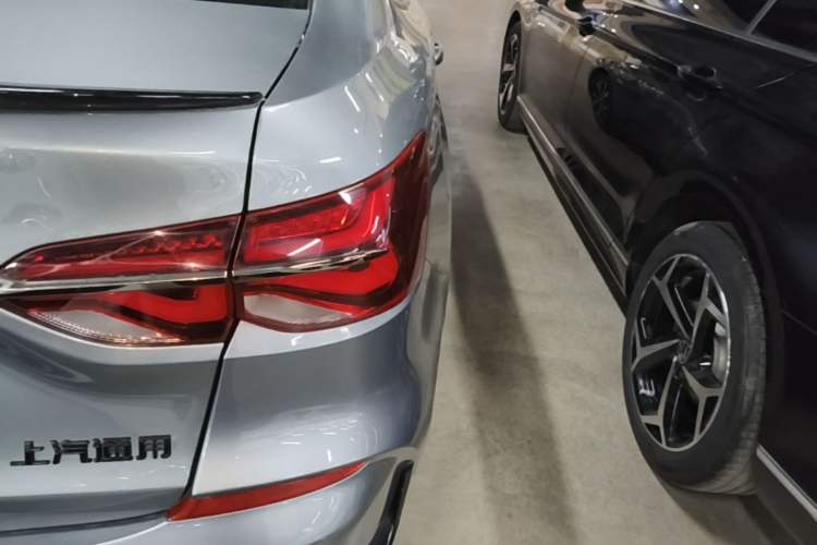 Used Chevrolet Monza 2020 Light Hybrid RS 330T Automatic Comfort Edition Right Rear Taillight