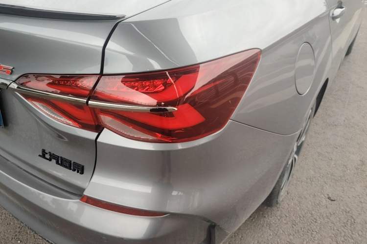 Used Chevrolet Monza 2020 Light Hybrid RS 330T Automatic Comfort Edition Right Rear Taillight
