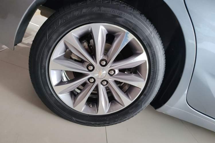 Used Chevrolet Monza 2020 320 Automatic Enjoyment Edition Right Rear Wheel Hub