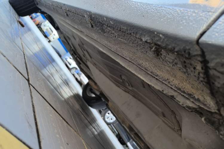 Used Chevrolet Monza 2020 320 Automatic Enjoyment Edition Right Side Sill