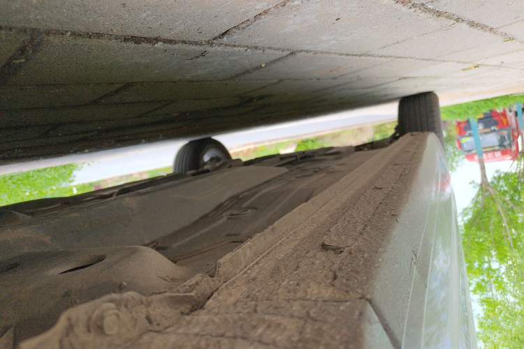 Used Chevrolet Monza 2020 320 Automatic Enjoyment Edition Right Side Sill