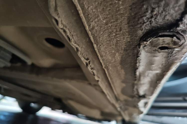 Used Chevrolet Monza 2020 320 Automatic Enjoyment Edition Right Side Sill