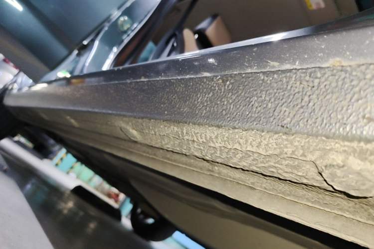 Used Chevrolet Monza 2020 320 Automatic Enjoyment Edition Right Side Sill