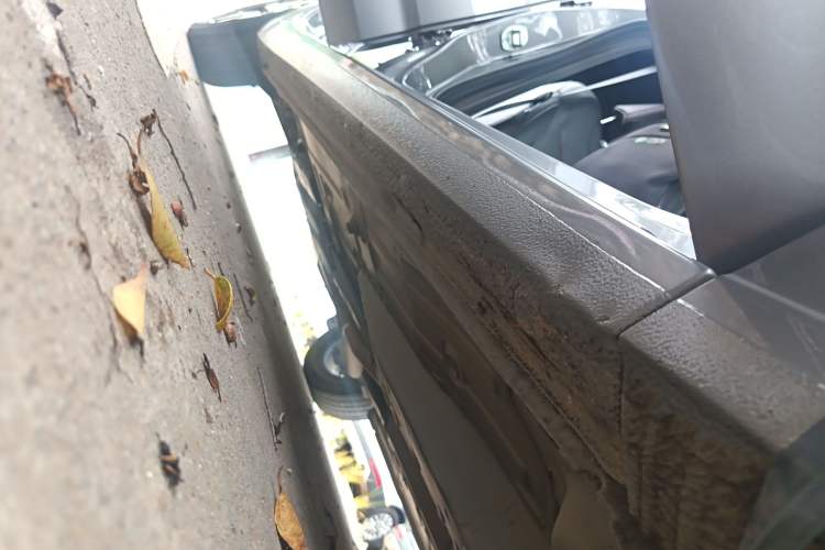 Used Chevrolet Monza 2020 Light Hybrid RS 330T Automatic Comfort Edition Right Side Sill