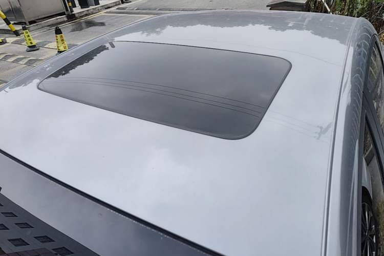 Used Chevrolet Monza 2020 Light Hybrid RS 330T Automatic Comfort Edition Roof