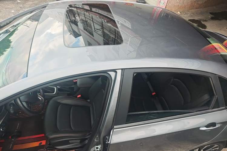 Used Chevrolet Monza 2020 Light Hybrid RS 330T Automatic Comfort Edition Roof