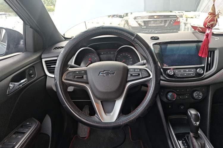 Used Chevrolet Monza 2020 Light Hybrid RS 330T Automatic Thrill Edition Steering Wheel
