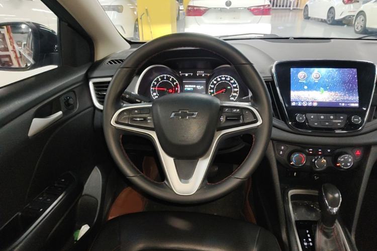 Used Chevrolet Monza 2020 Light Hybrid Redline 320T Dual-Clutch Thrilling Edition Steering Wheel