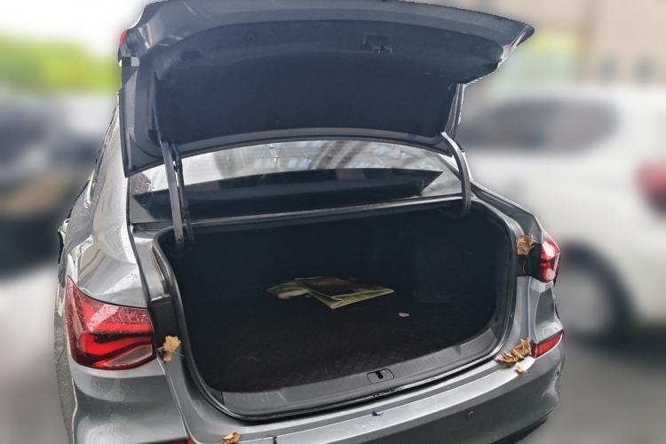 Used Chevrolet Monza 2020 320 Automatic Enjoyment Edition Trunk