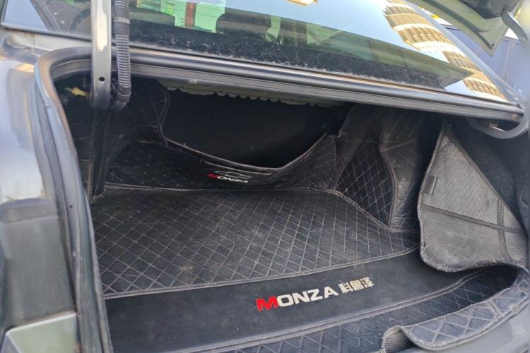 Used Chevrolet Monza 2020 320 Automatic Enjoyment Edition Trunk