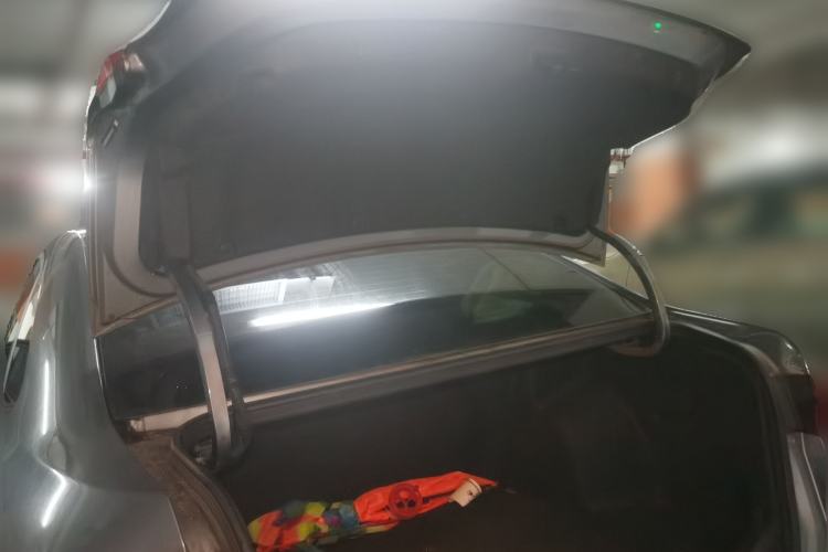 Used Chevrolet Monza 2020 320 Automatic Enjoyment Edition Trunk
