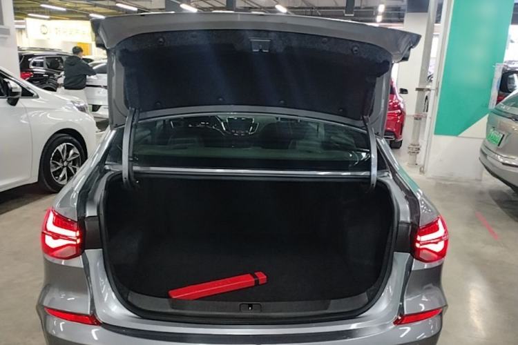Used Chevrolet Monza 2020 Light Hybrid RS 330T Automatic Comfort Edition Trunk