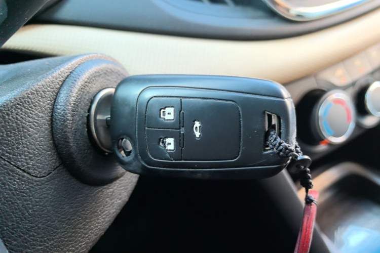 Used Chevrolet Monza 2020 320 Automatic Enjoyment Edition Vehicle Key