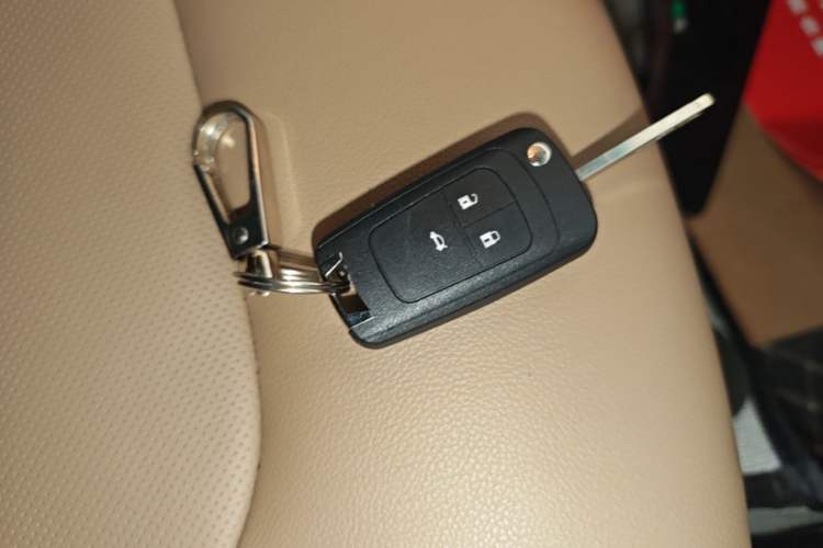 Used Chevrolet Monza 2020 320 Automatic Enjoyment Edition Vehicle Key