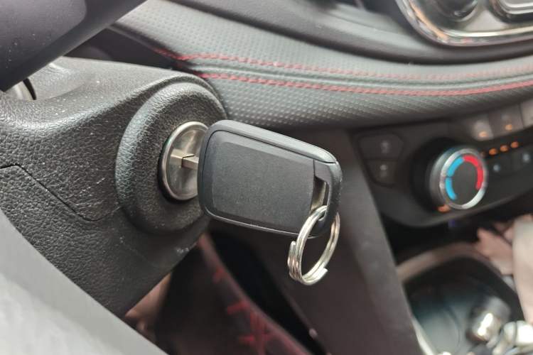 Used Chevrolet Monza 2020 Light Hybrid RS 330T Automatic Comfort Edition Vehicle Key