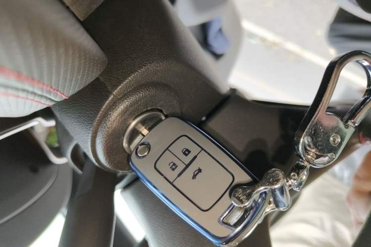 Used Chevrolet Monza 2020 Light Hybrid RS 330T Automatic Comfort Edition Vehicle Key
