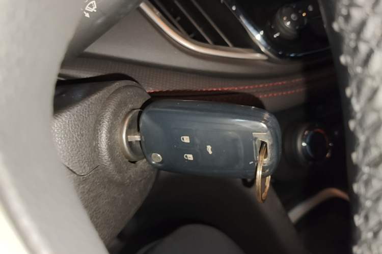 Used Chevrolet Monza 2020 Light Hybrid RS 330T Automatic Comfort Edition Vehicle Key