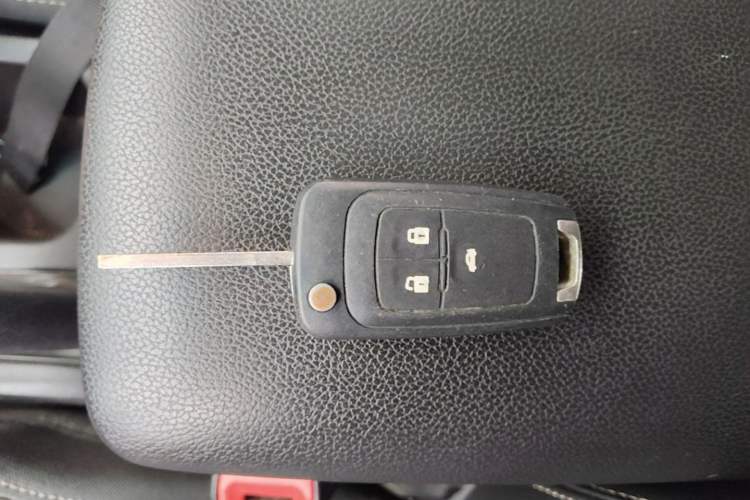 Used Chevrolet Monza 2020 320 Automatic Enjoyment Edition Vehicle Key
