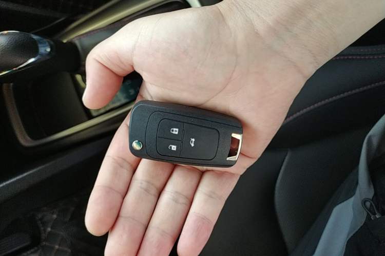 Used Chevrolet Monza 2020 Light Hybrid RS 330T Automatic Comfort Edition Vehicle Key