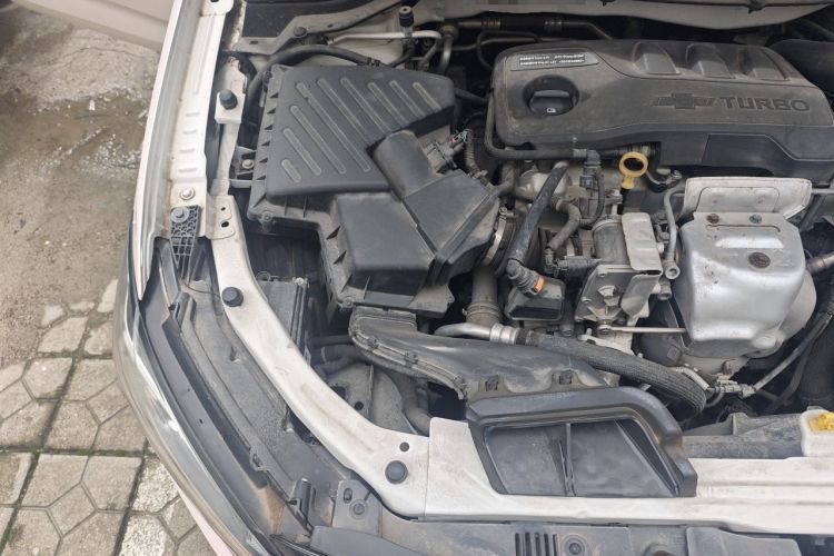 Used Chevrolet Monza 2020 Light Hybrid RS 330T Automatic Comfort Edition Engine Bay Right