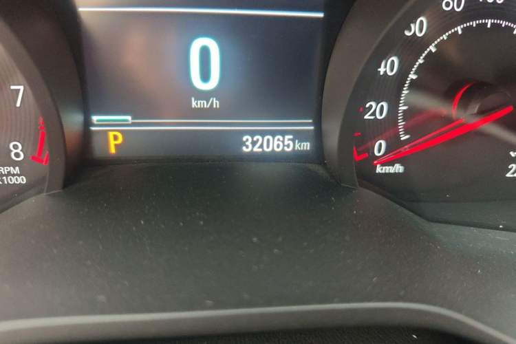 Used Chevrolet Monza 2020 Light Hybrid RS 330T Automatic Comfort Edition Odometer Close Up