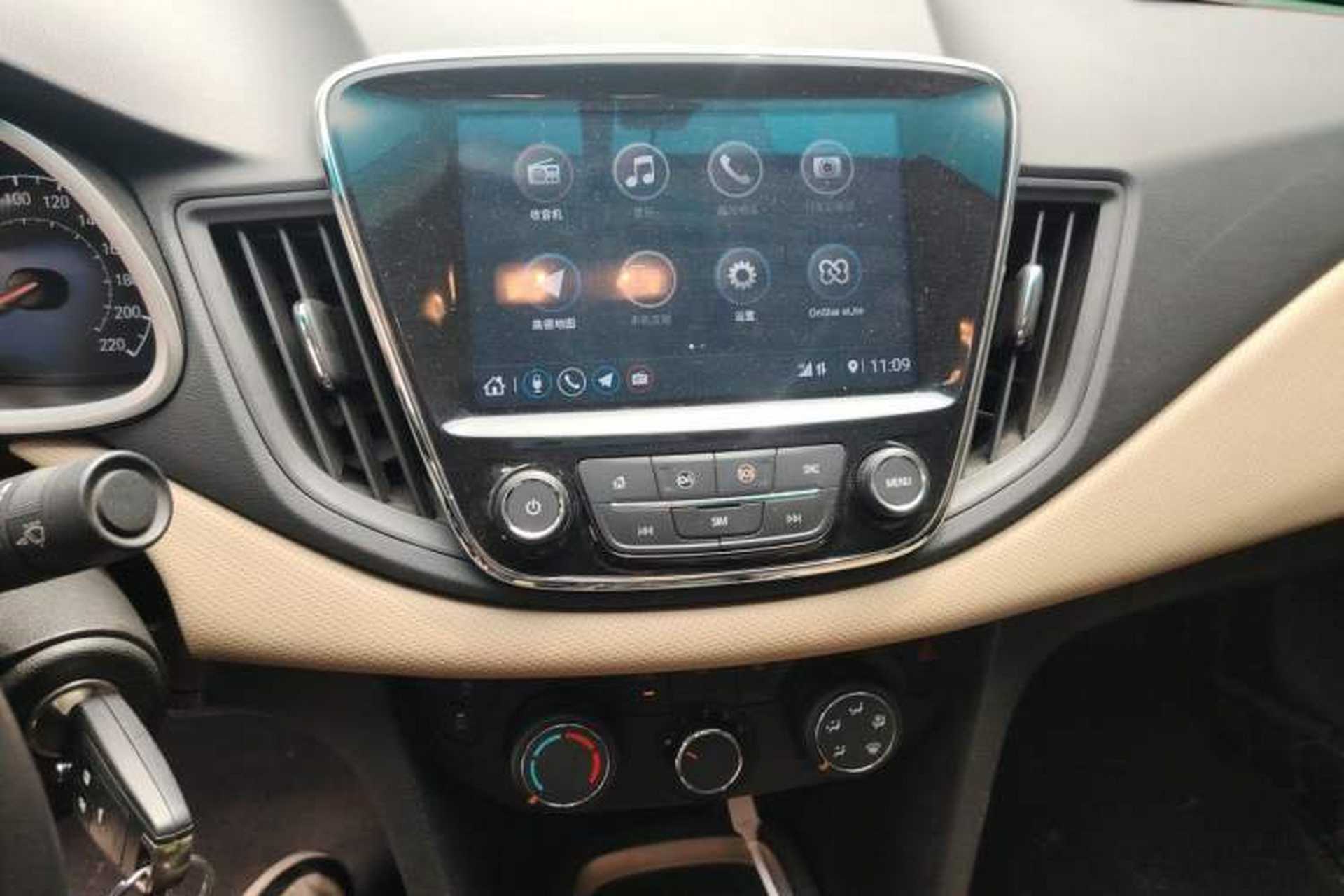 Used Chevrolet Monza 2020 320 Automatic Enjoyment Edition Audio And AC Panel