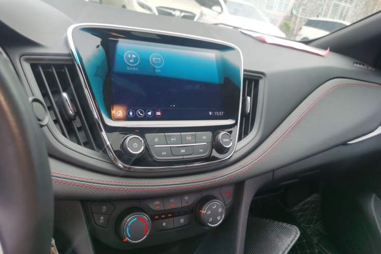 Used Chevrolet Monza 2020 Light Hybrid RS 330T Automatic Comfort Edition Audio And AC Panel