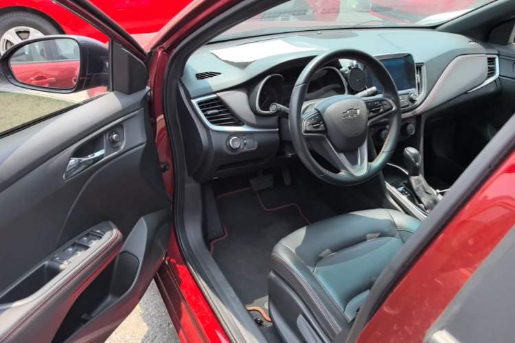 Used Chevrolet Monza 2020 Light Hybrid RS 330T Automatic Comfort Edition Driver Seat