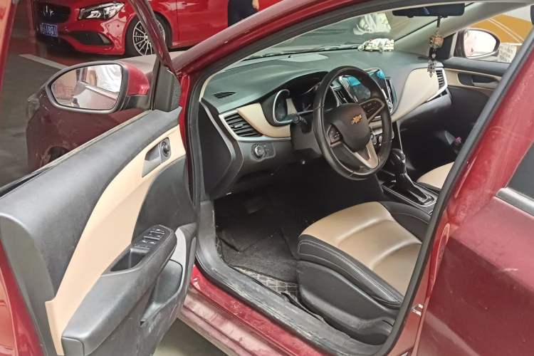 Used Chevrolet Monza 2020 320 Automatic Enjoyment Edition Driver Seat