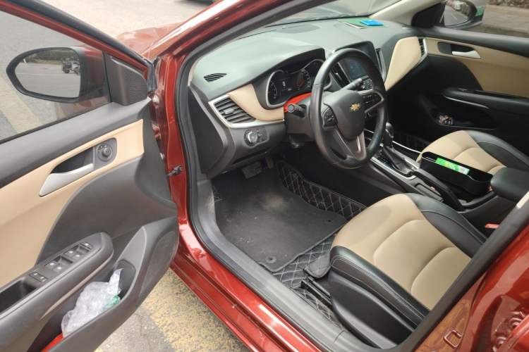 Used Chevrolet Monza 2020 320 Automatic Enjoyment Edition Driver Seat