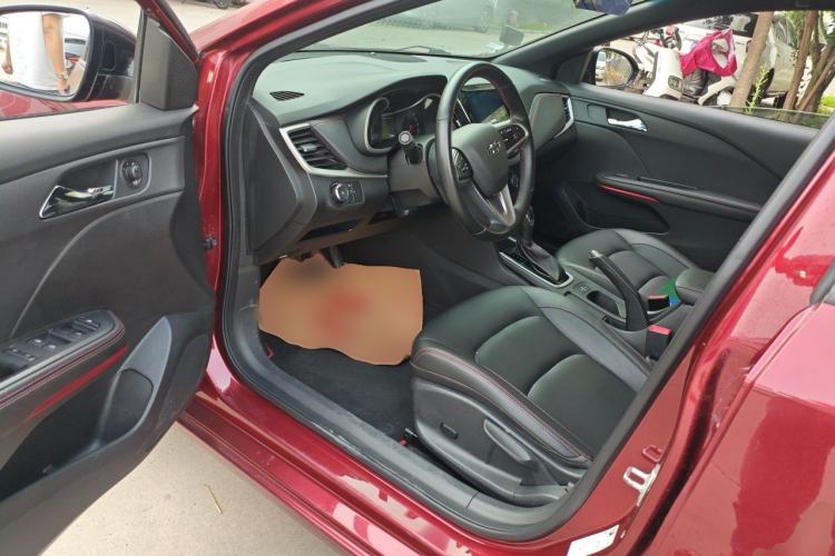 Used Chevrolet Monza 2020 Light Hybrid RS 330T Automatic Thrill Edition Driver Seat