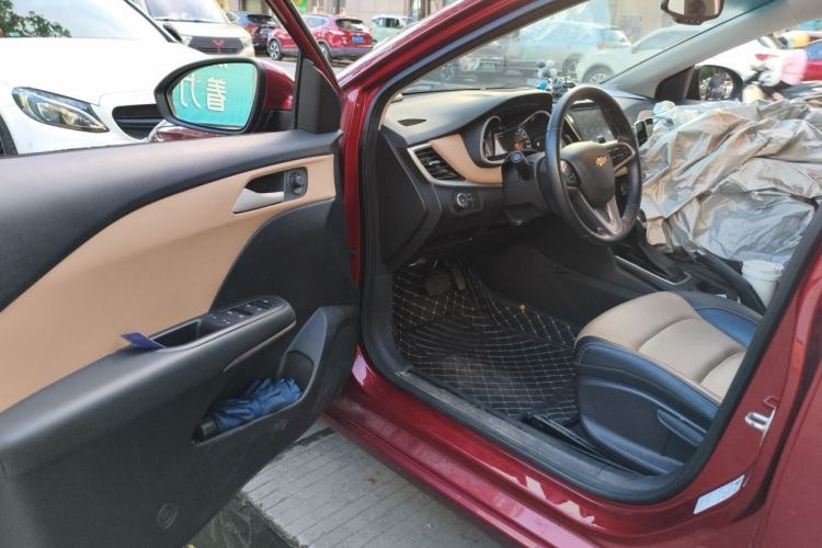 Used Chevrolet Monza 2020 320 Automatic Enjoyment Edition Driver Seat