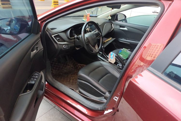 Used Chevrolet Monza 2020 Light Hybrid Redline 320T Dual-Clutch Joyful Edition Driver Seat