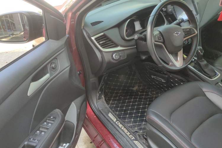 Used Chevrolet Monza 2020 Light Hybrid Redline 320T Dual-Clutch Joyful Edition Driver Seat