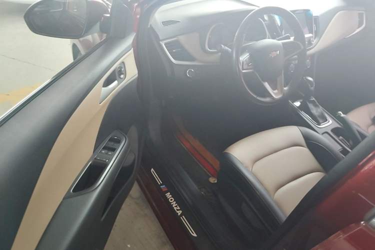 Used Chevrolet Monza 2020 320 Automatic Enjoyment Edition Driver Seat