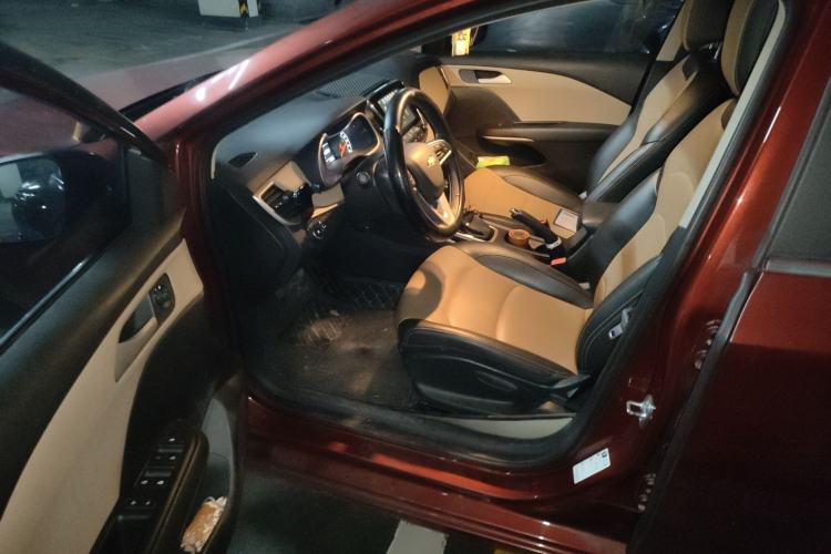 Used Chevrolet Monza 2020 320 Automatic Enjoyment Edition Driver Seat