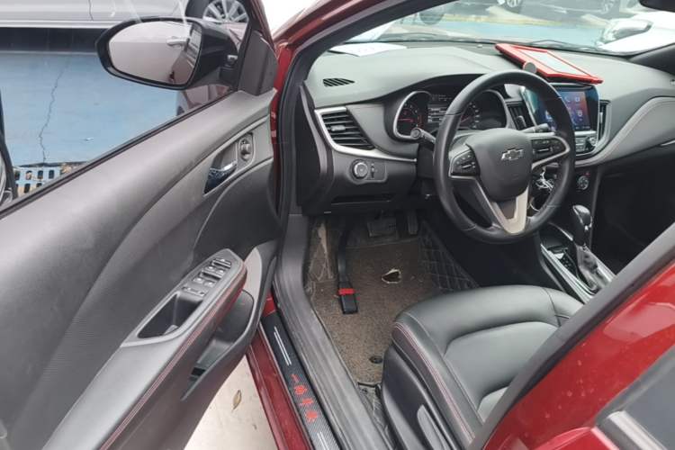 Used Chevrolet Monza 2020 Light Hybrid RS 330T Automatic Comfort Edition Driver Seat