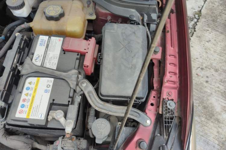 Used Chevrolet Monza 2020 Light Hybrid Redline 320T Dual-Clutch Joyful Edition Engine Bay Left