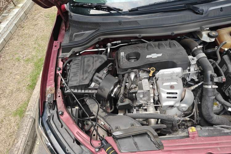 Used Chevrolet Monza 2020 Light Hybrid Redline 320T Dual-Clutch Joyful Edition Engine Bay Right