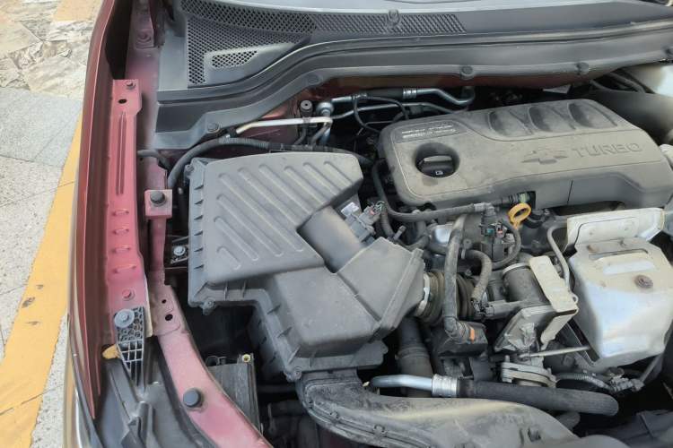Used Chevrolet Monza 2020 Light Hybrid RS 330T Automatic Comfort Edition Engine Bay Right