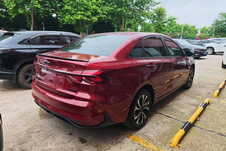 Used Chevrolet Monza 2020 Light Hybrid RS 330T Automatic Comfort Edition Exterior 4