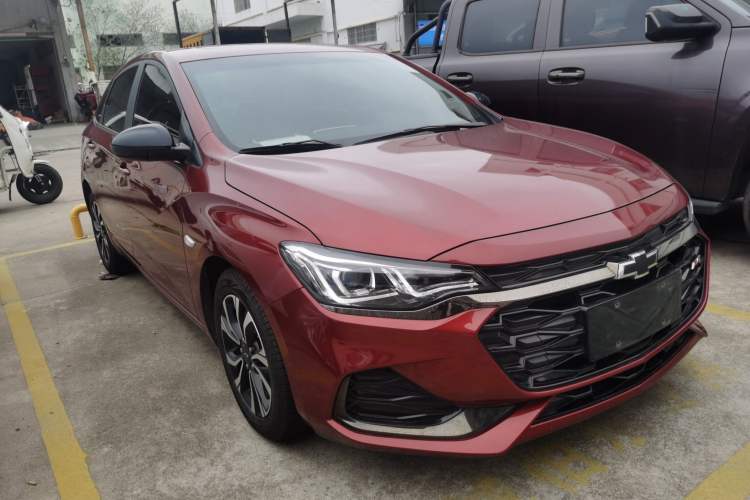 Used Chevrolet Monza 2020 Light Hybrid RS 330T Automatic Comfort Edition Front Right 45 Deg