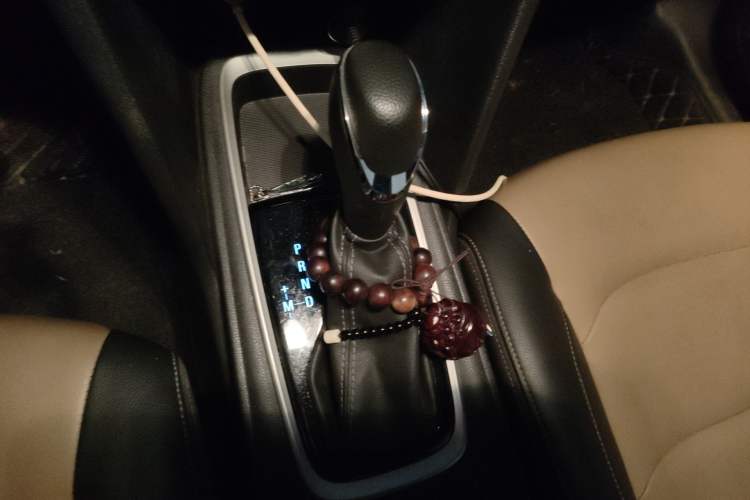 Used Chevrolet Monza 2020 320 Automatic Enjoyment Edition Gear Lever