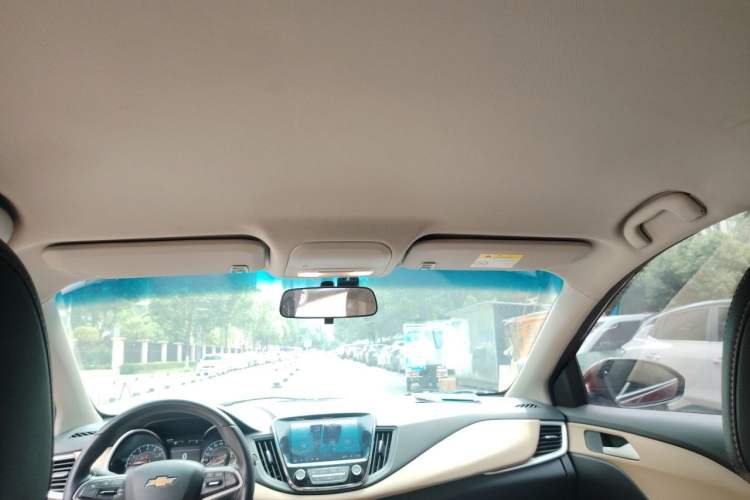 Used Chevrolet Monza 2020 320 Automatic Enjoyment Edition Headliner